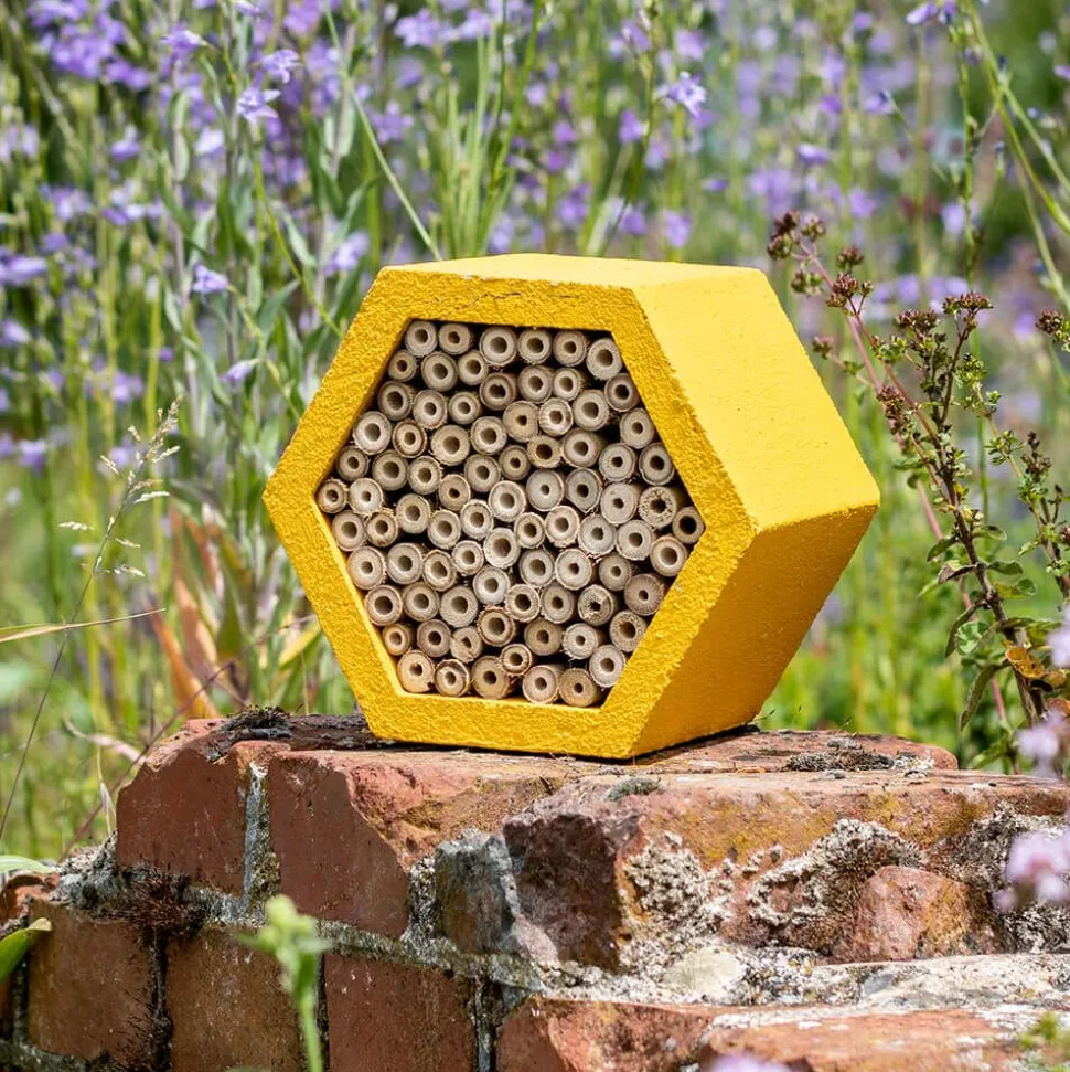 Holzbeton-Insektenhotel ‚‚Mathias‘‘, gelb