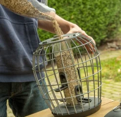 Schutz-Futtersäule für kleine Vögel „Aura“